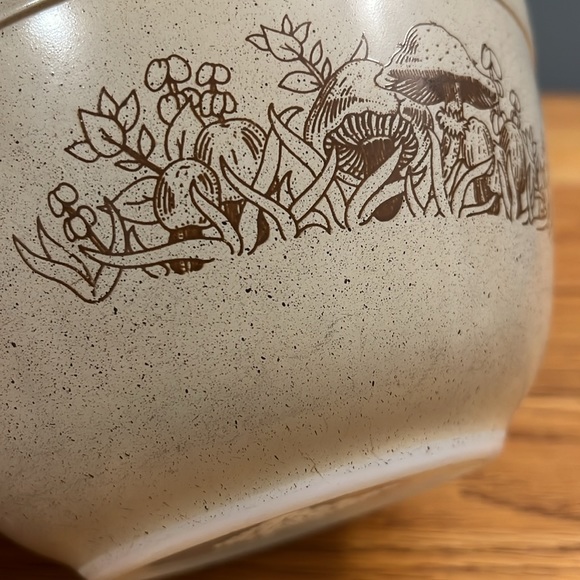 Pyrex 401 & 402 Forest Fancies Mushroom Bowl Set, Vintage 1980s Kitchen - Picture 8 of 12
